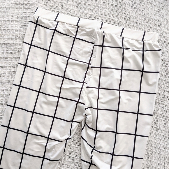 Zaful White Black Plaid Leggings, size 10 LG, NWOT - Picture 6 of 11